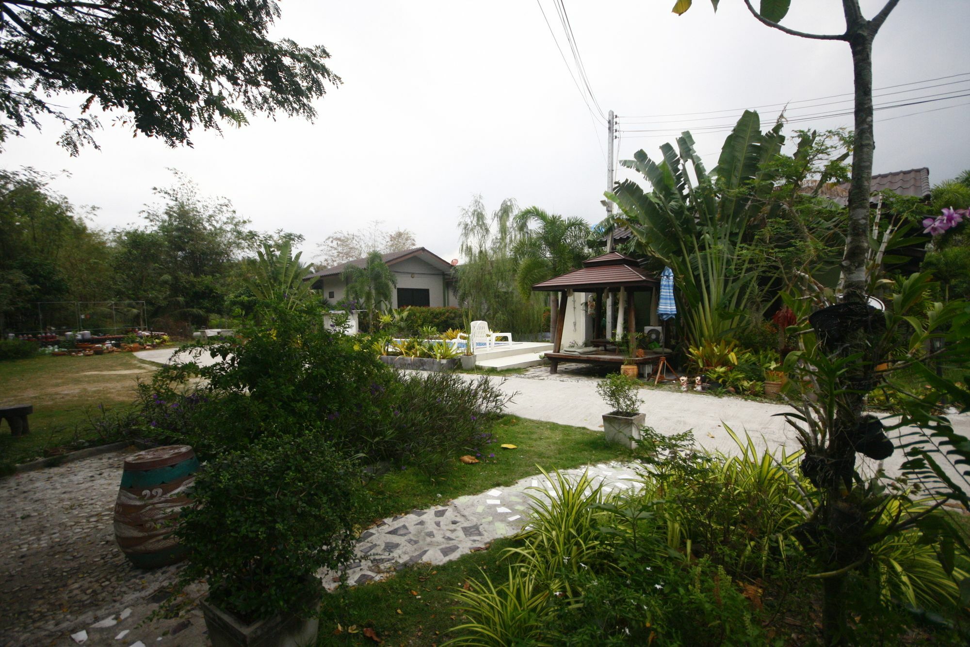 Long Lake Resort Csonburi Kültér fotó