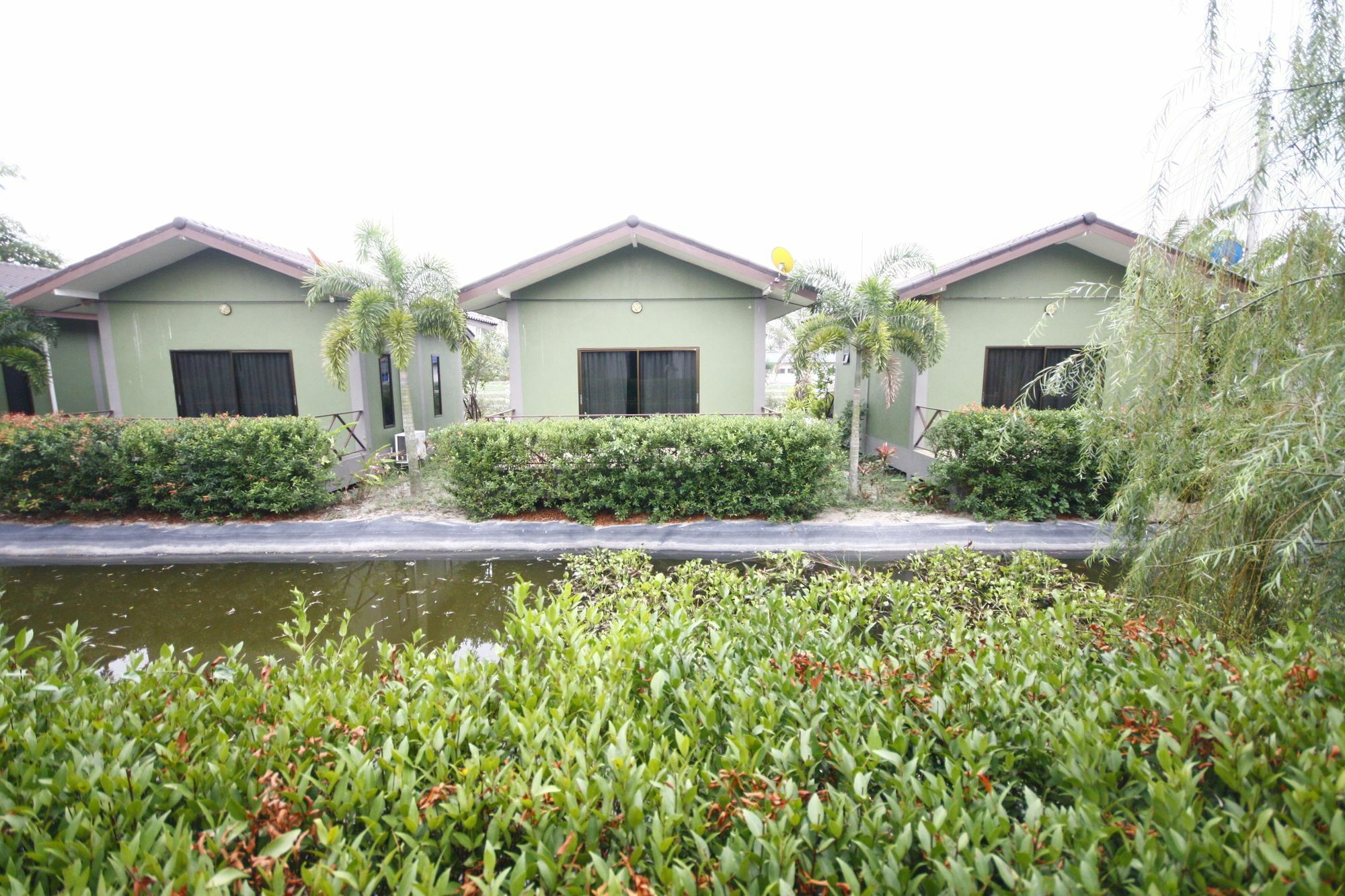 Long Lake Resort Csonburi Kültér fotó